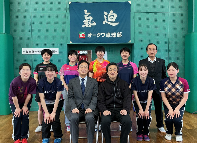 �������K